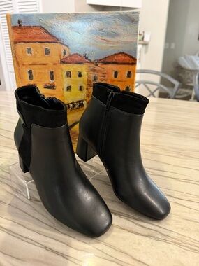 Bella Vita Black Block Heel Ankle Booties